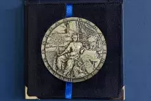 Medal Bene merito et merenti dla Prof. Johna Dunna z Valdosta State University / USA