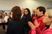 Prezydent Gdańska Aleksandra Dulkiewicz podczas uroczystego nadania imienia Profesora Jerzego Sampa jednej z auli w budynku Wydziału Filologicznego i Wydziału Historycznego Uniwersytetu Gdańskiego 