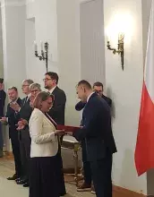 wręczenie Profesor Anna Mazurkiewicz nominacji Prezydenta RP
