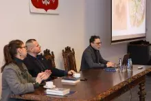 Wystąpienie dr. hab. Tomasza Mojsika, prof. UwB w ramach cyklu „Piątek na Historycznym”