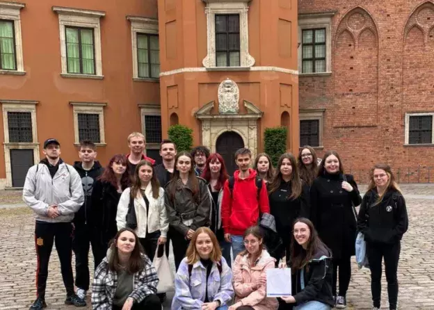 Studentki i studenci II roku Krajoznawstwa i Turystyki Historycznej w Warszawie