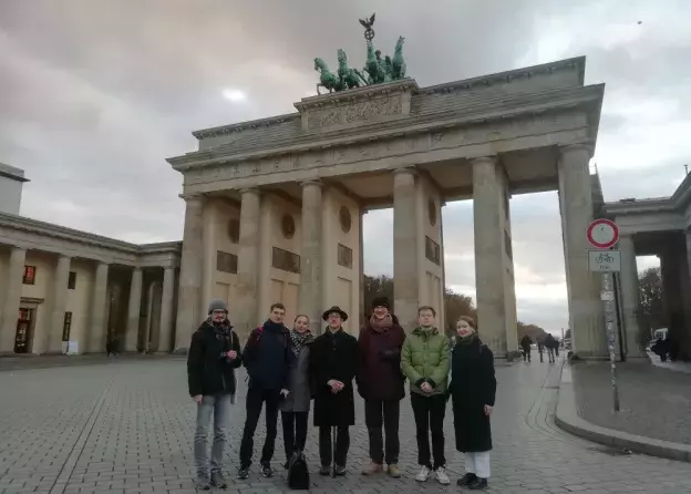 Studenci w Tajnym Archiwum Państwowym Fundacji Pruskiego Dziedzictwa Kulturalnego w Berlinie