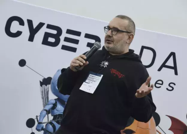 Dr hab. Michał Mochocki, prof. UG i mgr Paulina Michałowska w radzie programowej Cyberiady Kongresu…